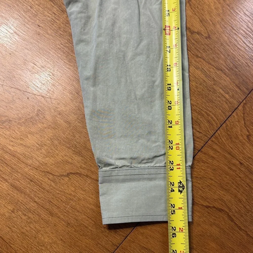 Banana Republic Men's Sage Button Down Shirt